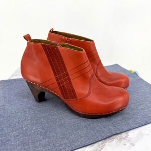 Anthropologie Schuler Sons Leather 9B Ankle Boots Wood Heel Side Zip Cider Press